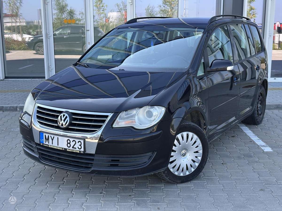 Volkswagen Touran - 3