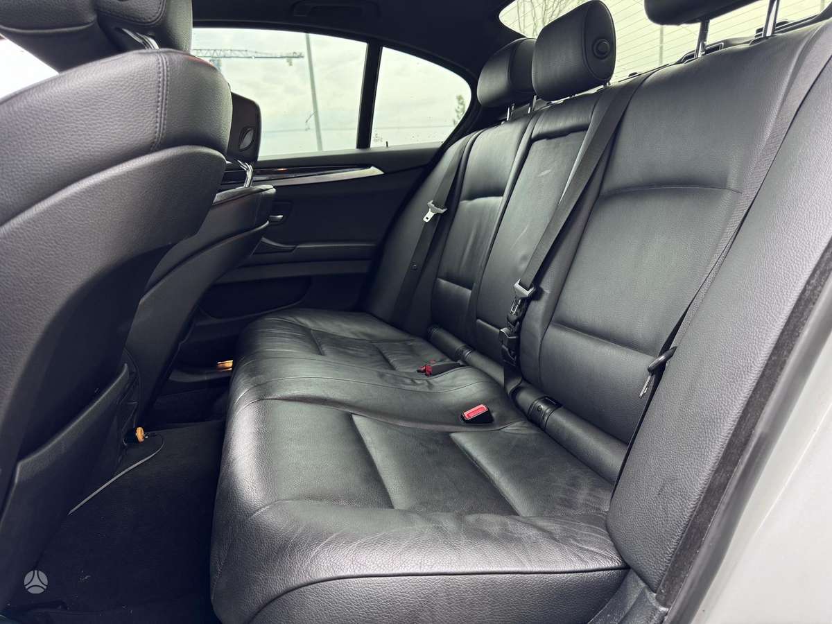 BMW 535, 3.0 l., Седан