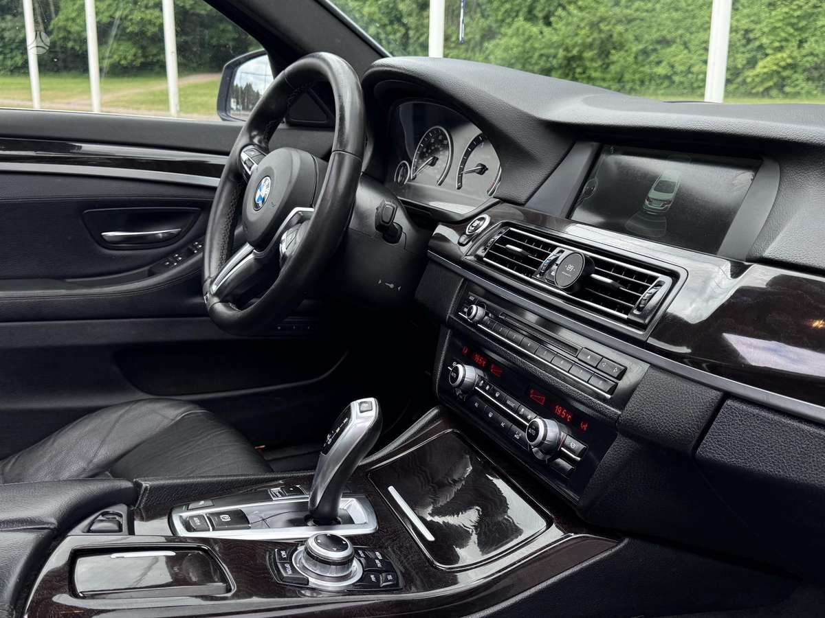 BMW 535, 3.0 l., Седан