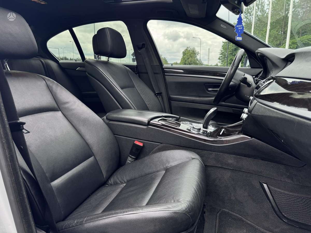 BMW 535, 3.0 l., Седан