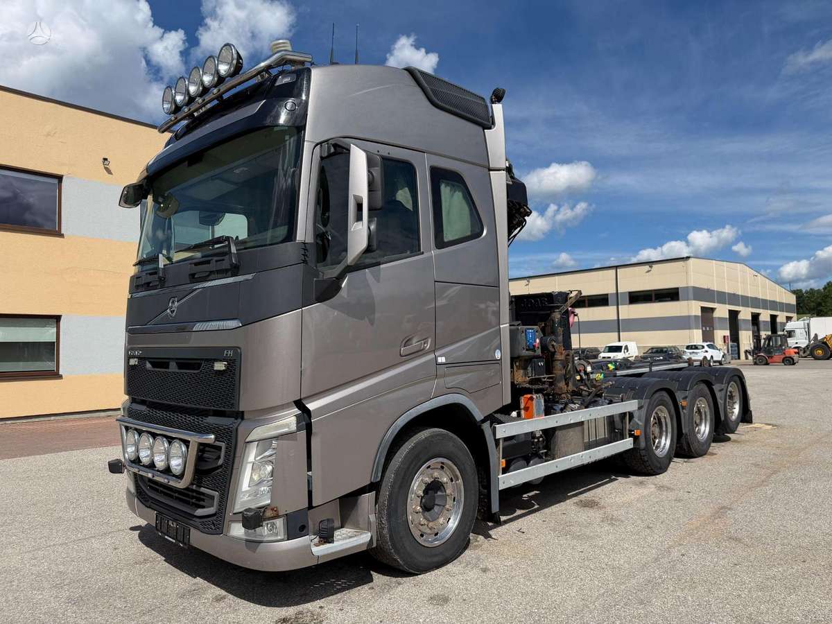 Volvo FH540, crane trucks