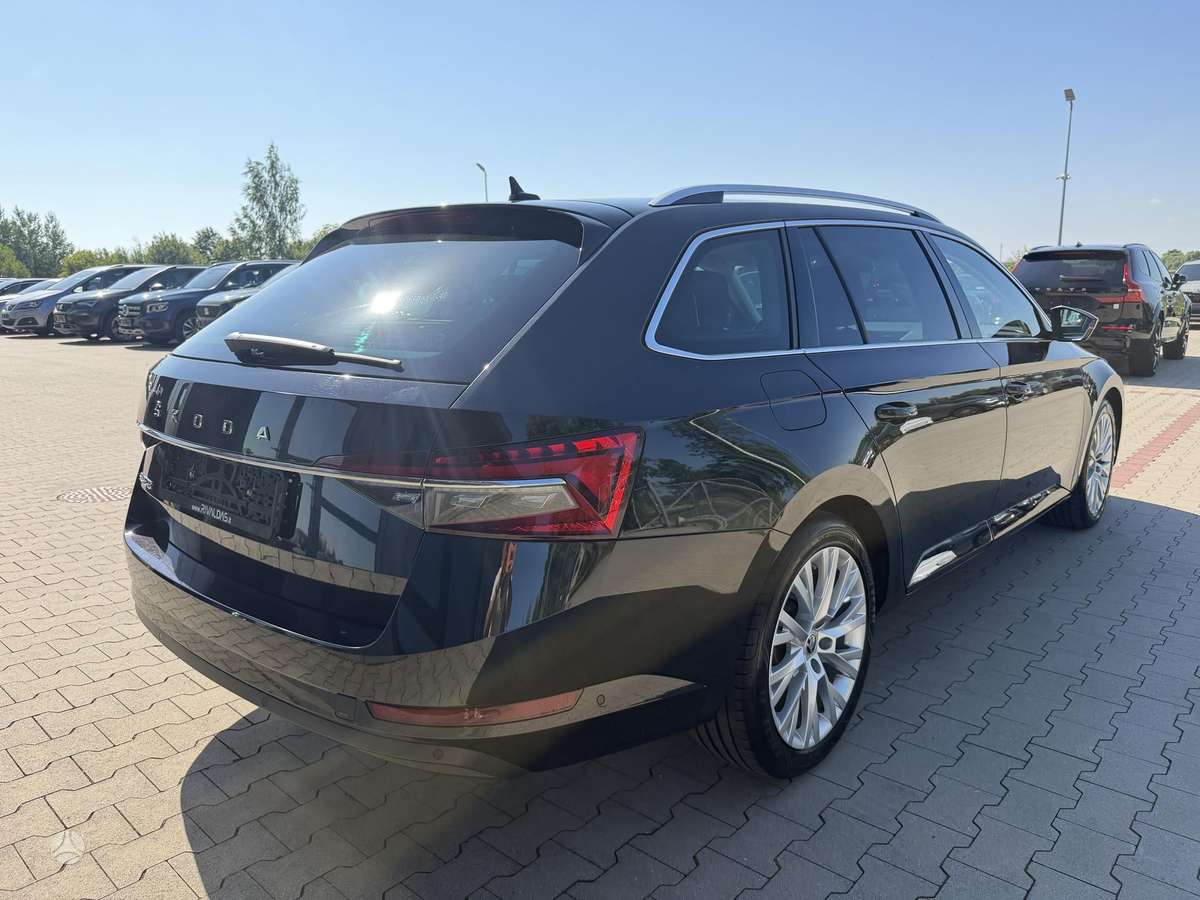 Škoda Superb - 10