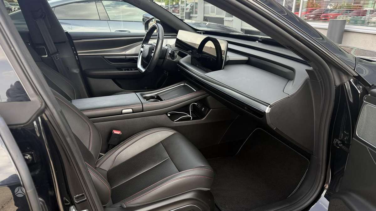 Xpeng P7, 86 кВт·ч, Седан