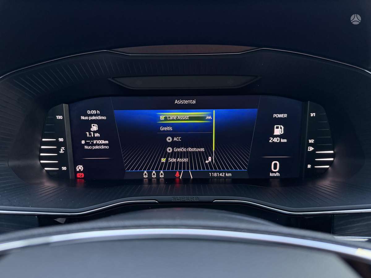 Skoda Superb, 1.5 l., Универсал