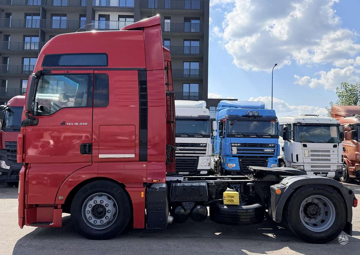 MAN TGX 18.440, double sleeper