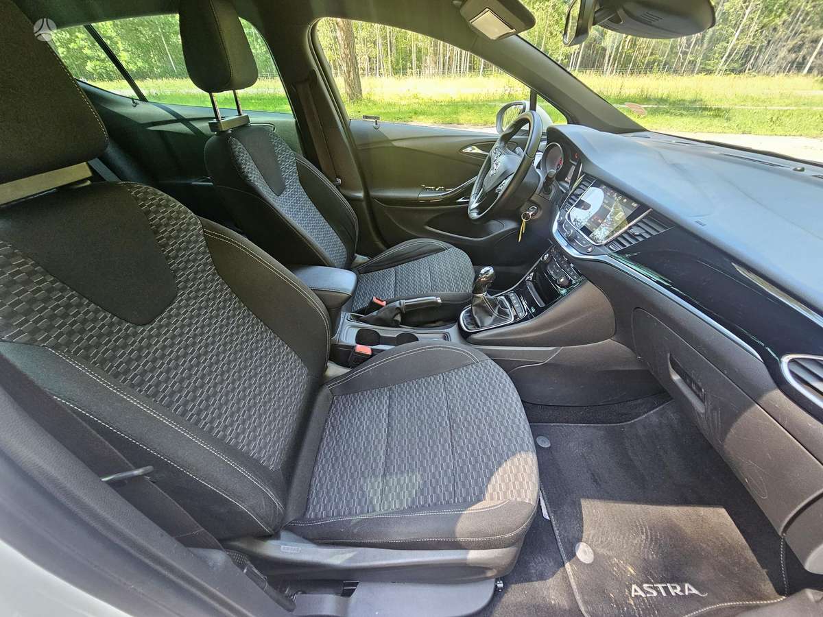 Opel Astra, 1.6 l., hatchback