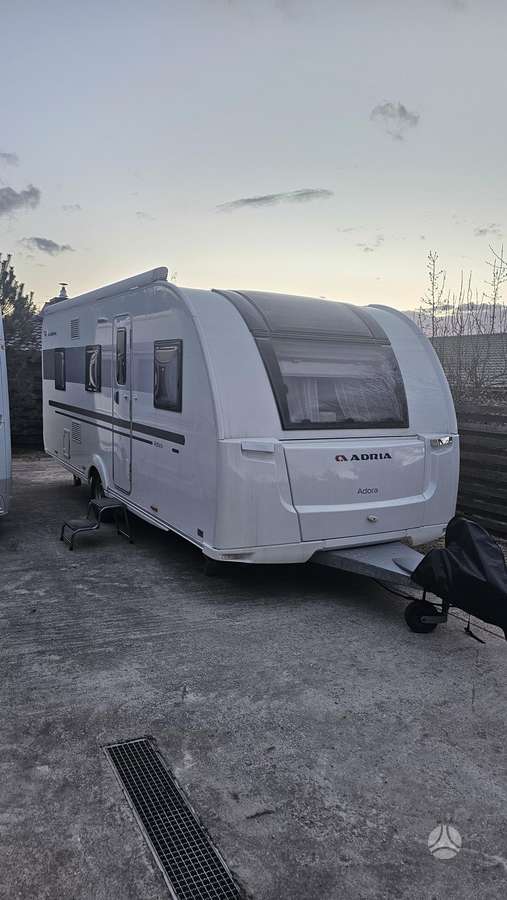 Adria 573pt, кемперы