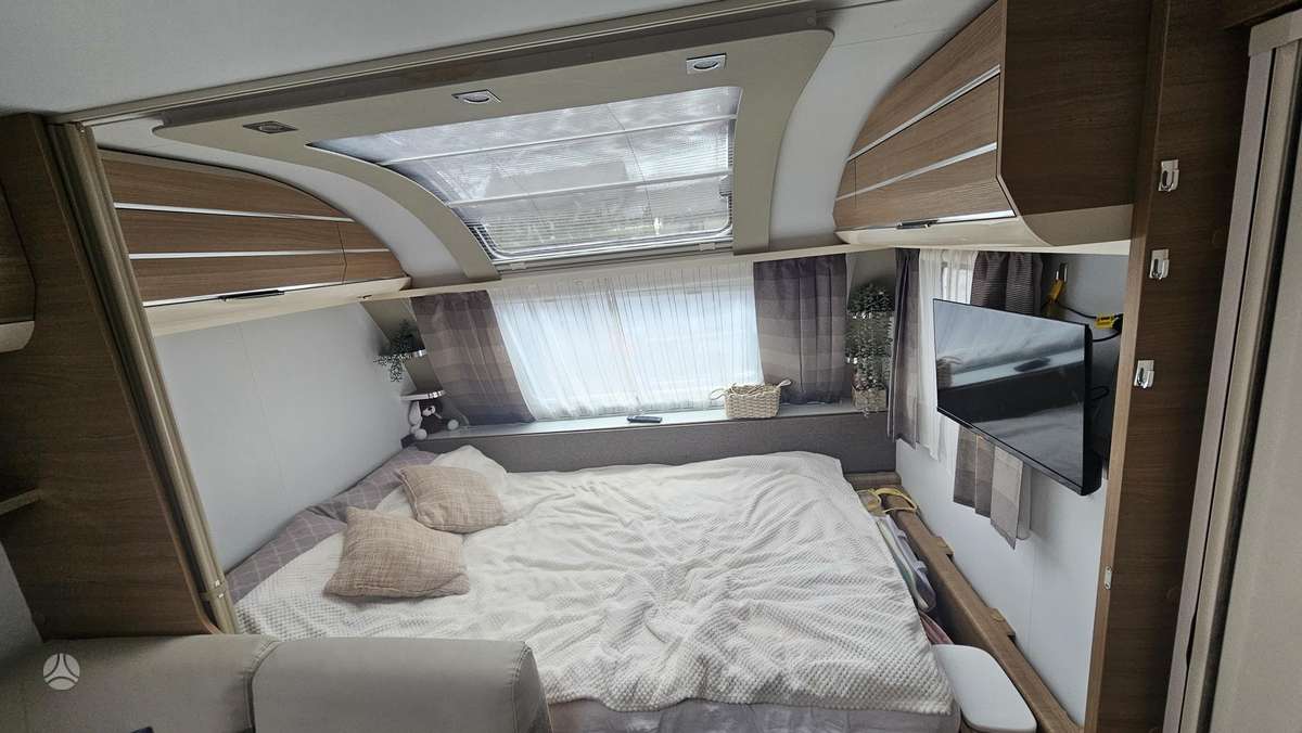 Adria 573pt, prikabinami nameliai