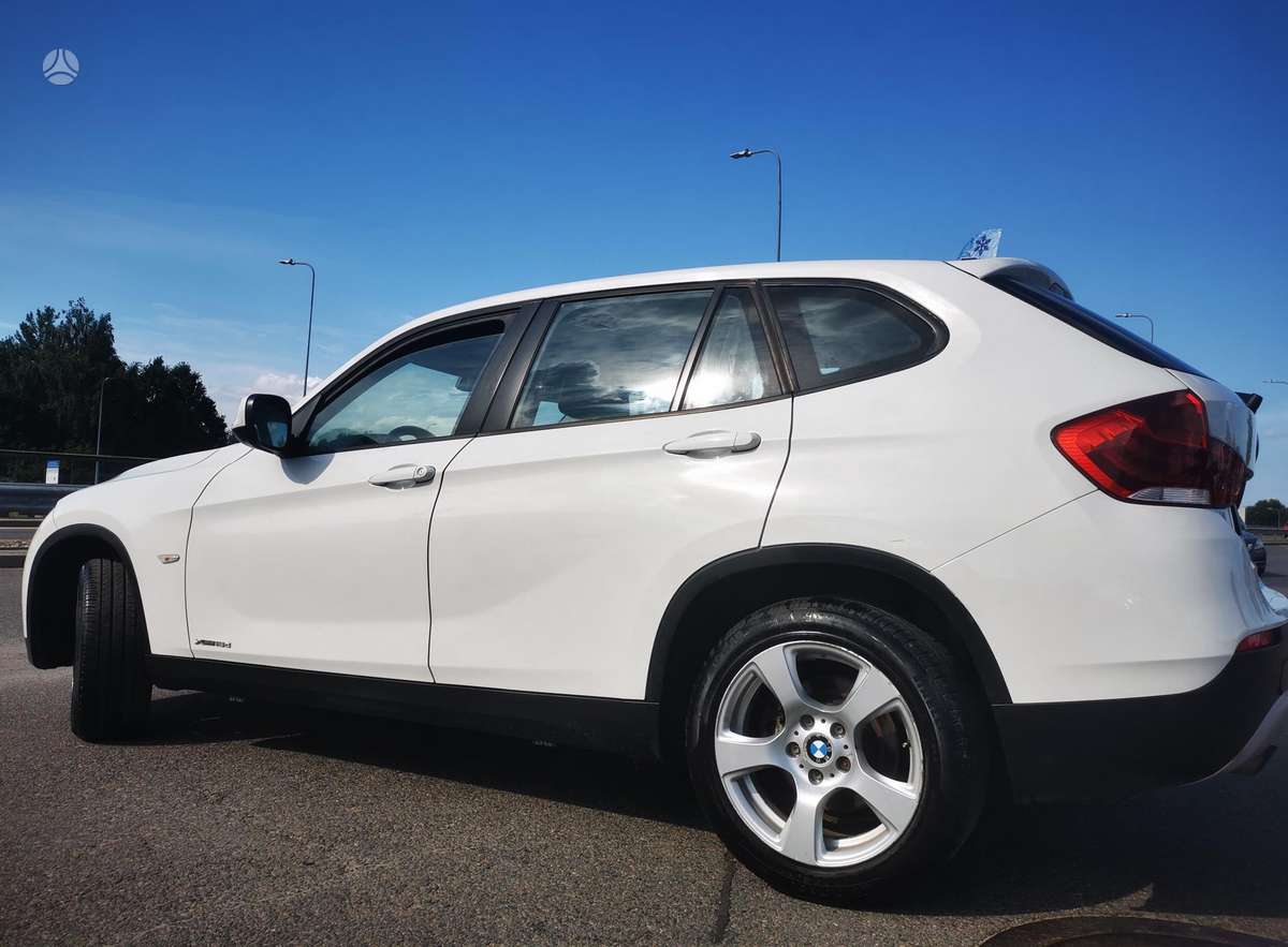 BMW X1, 2.0 l., Минивэн