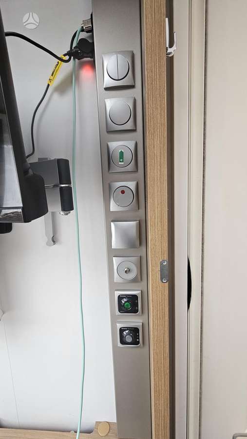 Adria 573pt, prikabinami nameliai