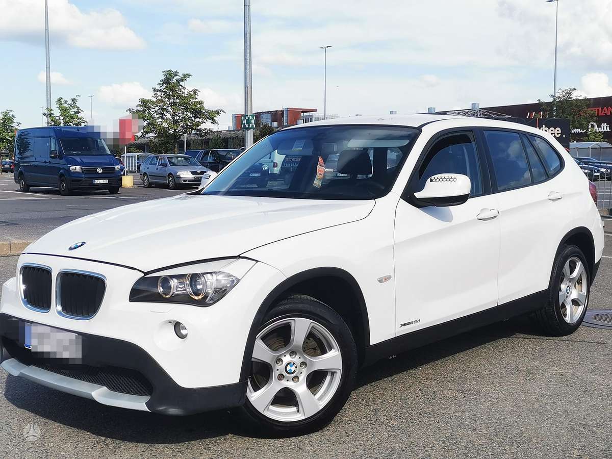 BMW X1, 2.0 l., Минивэн