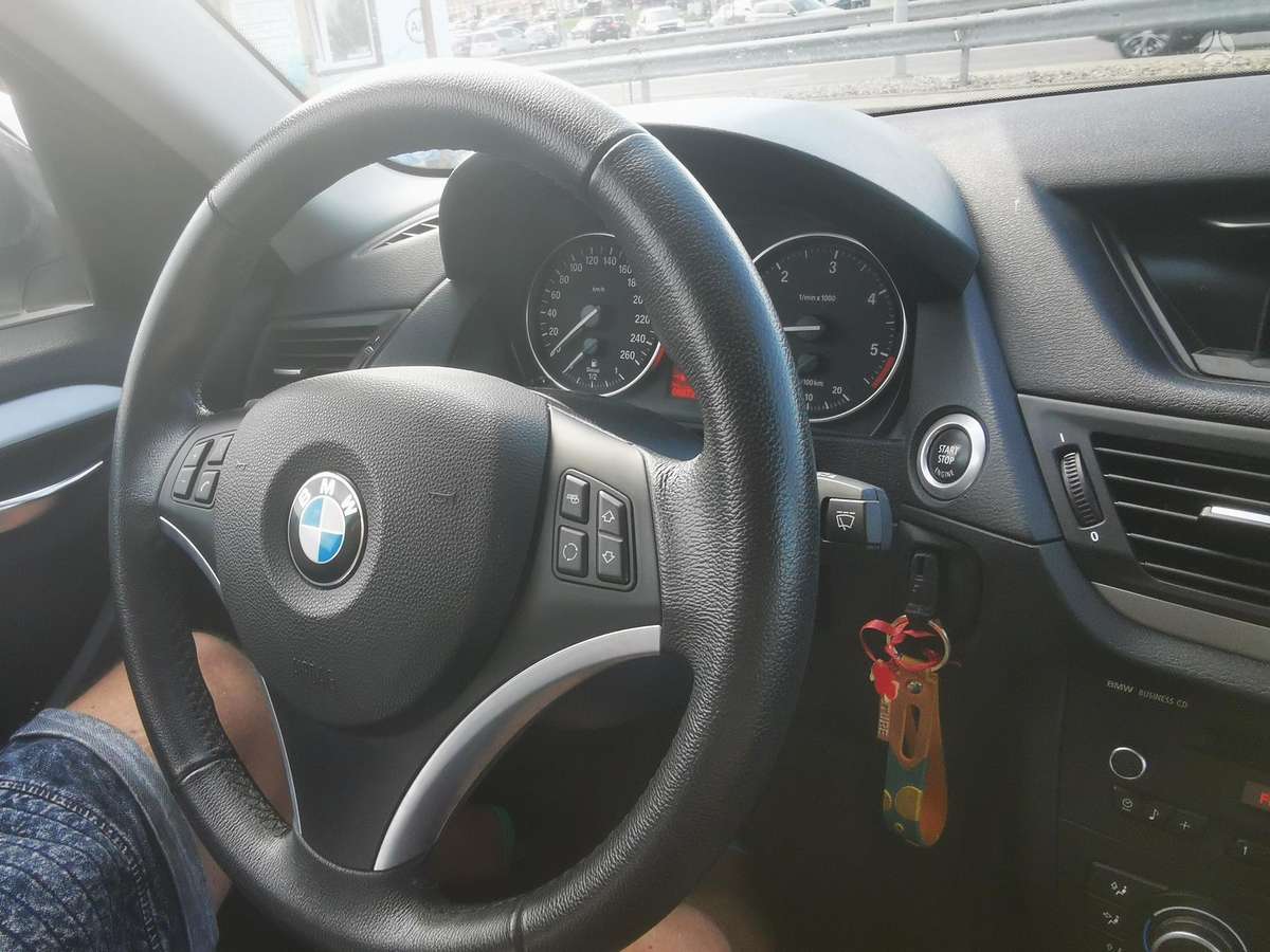 BMW X1, 2.0 l., Минивэн