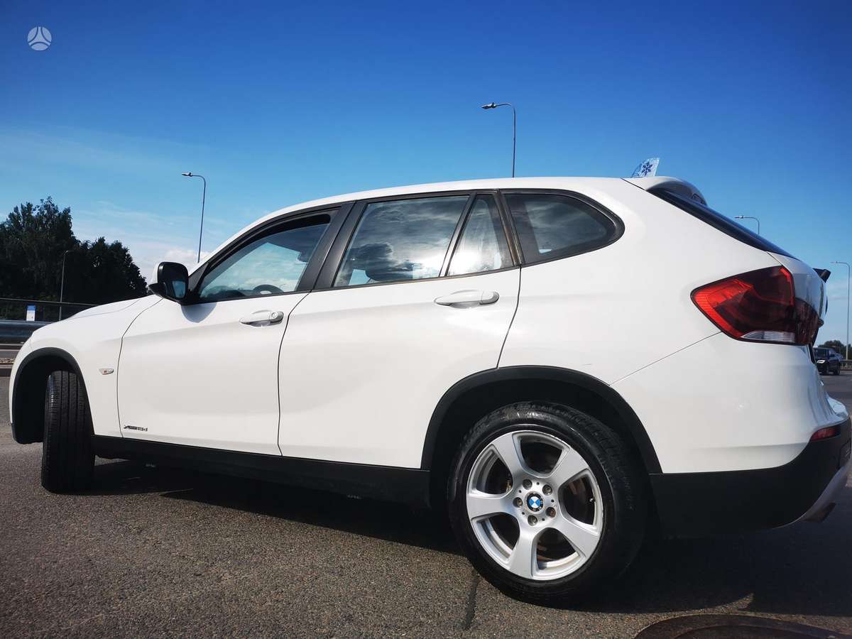 BMW X1, 2.0 l., Минивэн
