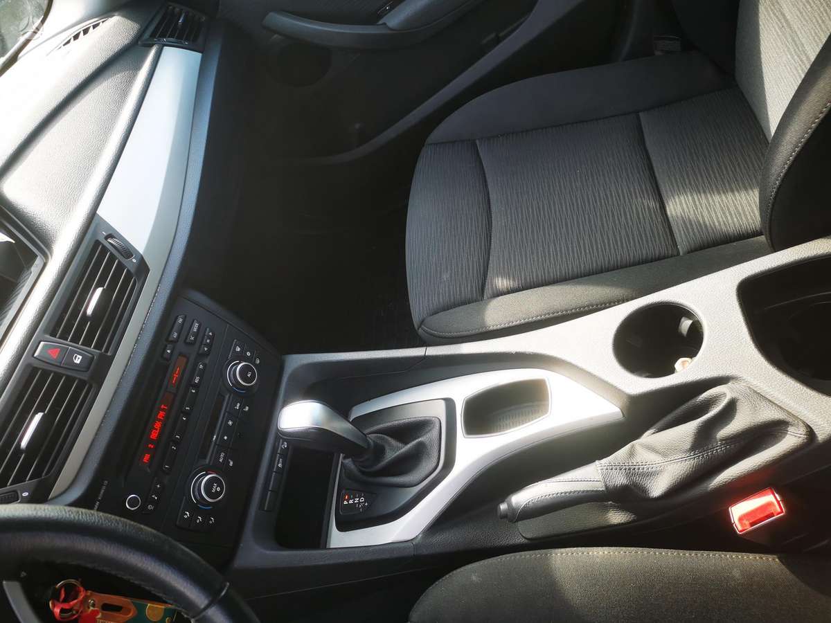 BMW X1, 2.0 l., Минивэн