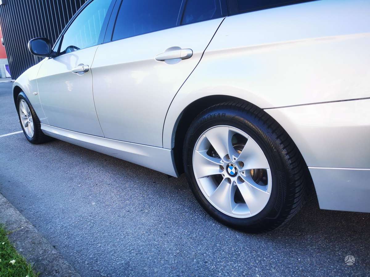 BMW 318, 2.0 l., wagon