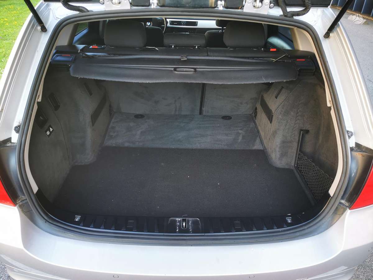 BMW 318, 2.0 l., wagon
