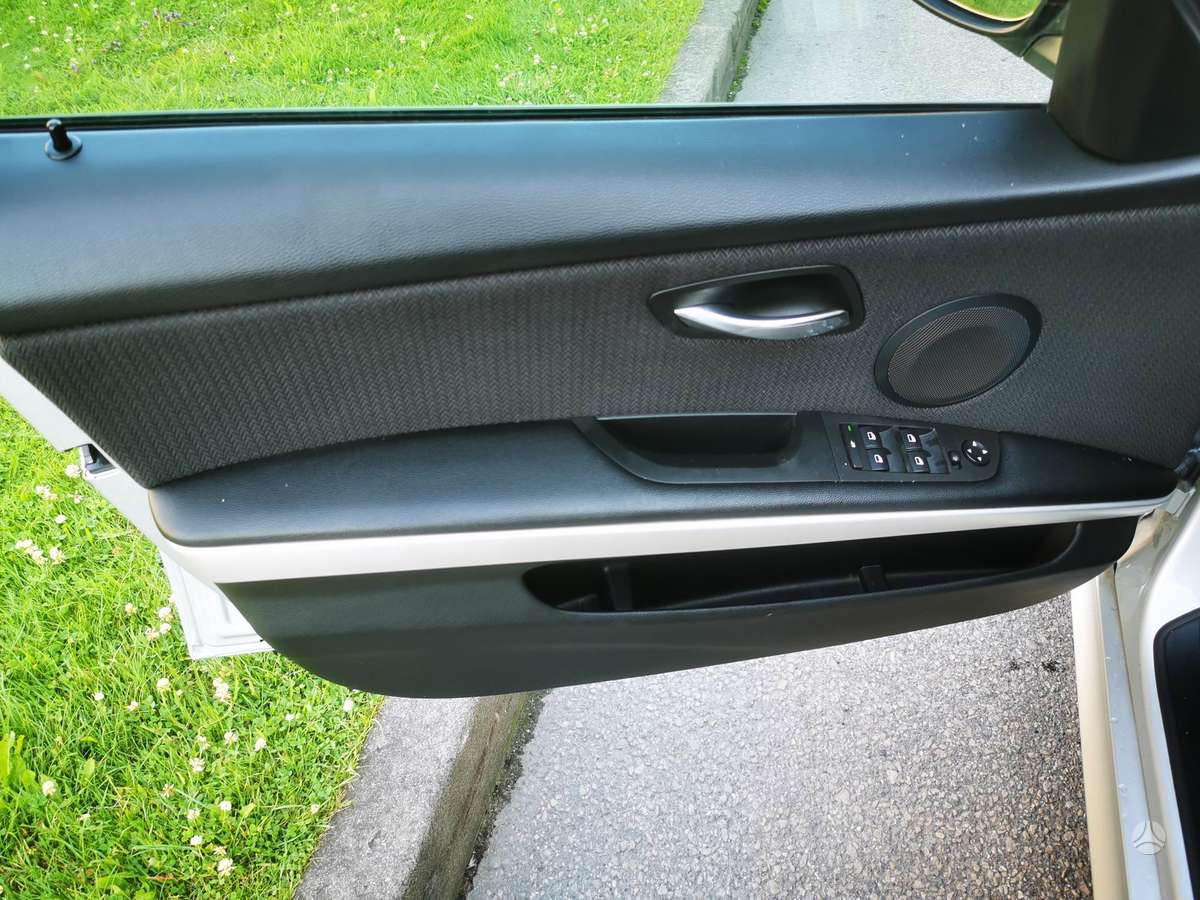 BMW 318, 2.0 l., wagon