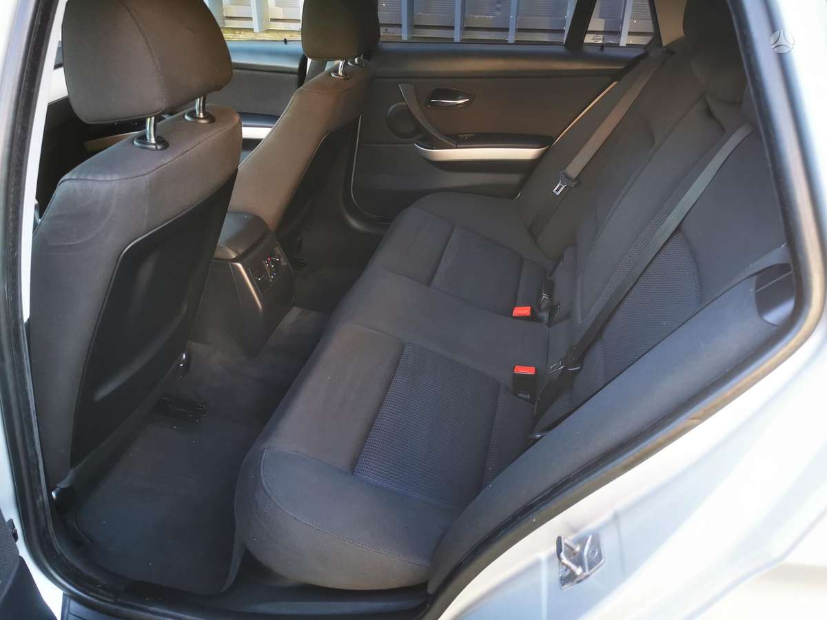 BMW 318, 2.0 l., wagon