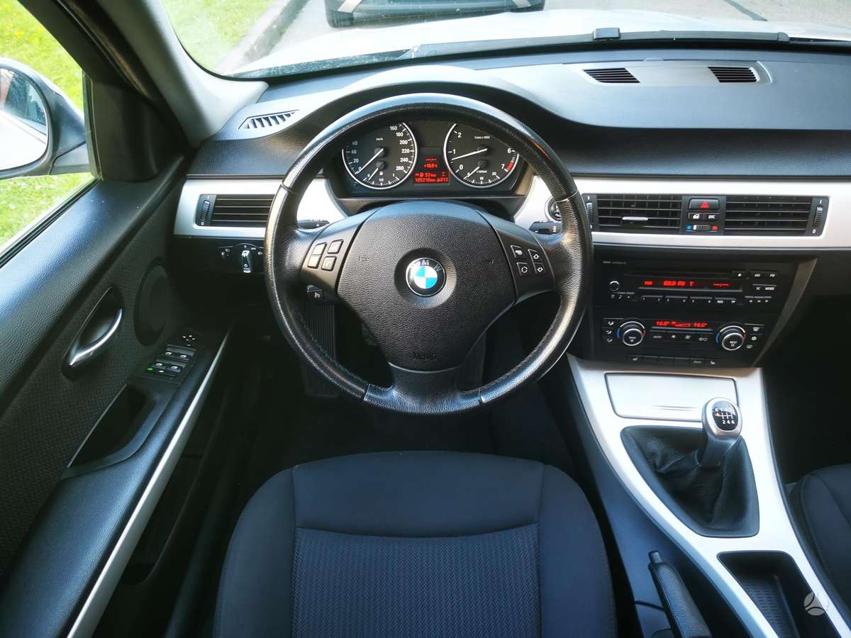 BMW 318, 2.0 l., wagon