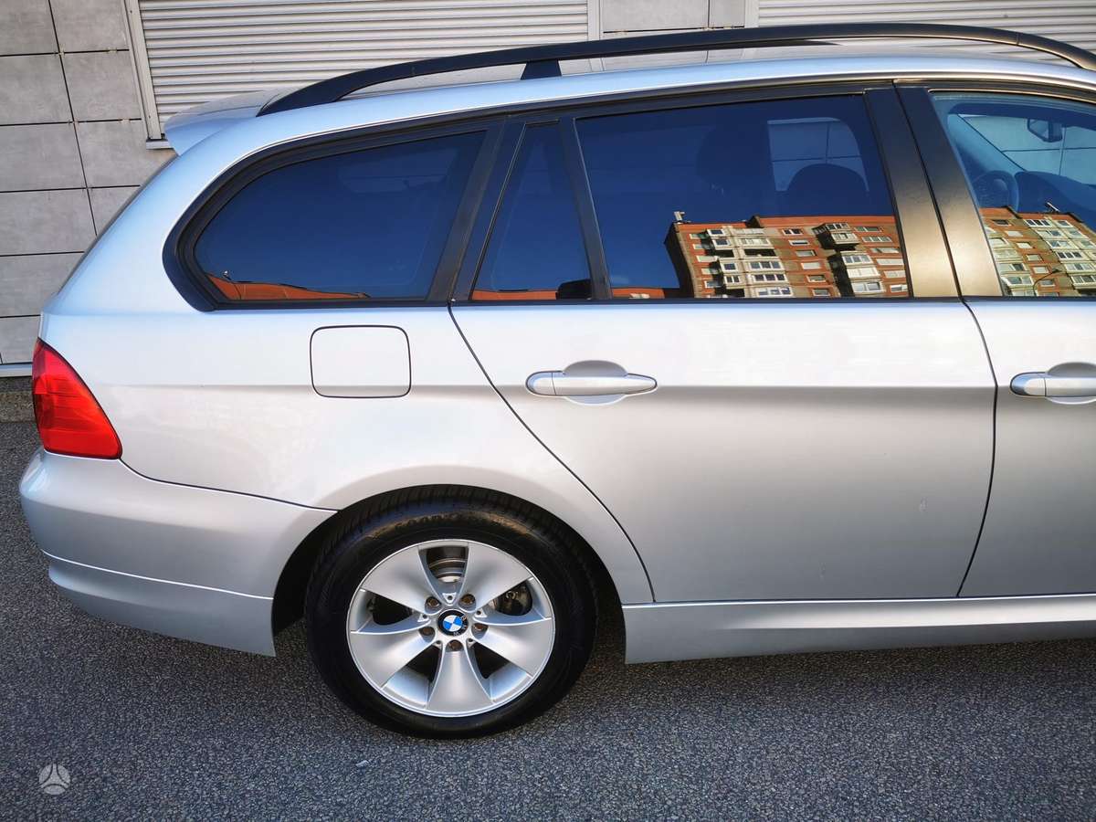 BMW 318, 2.0 l., wagon