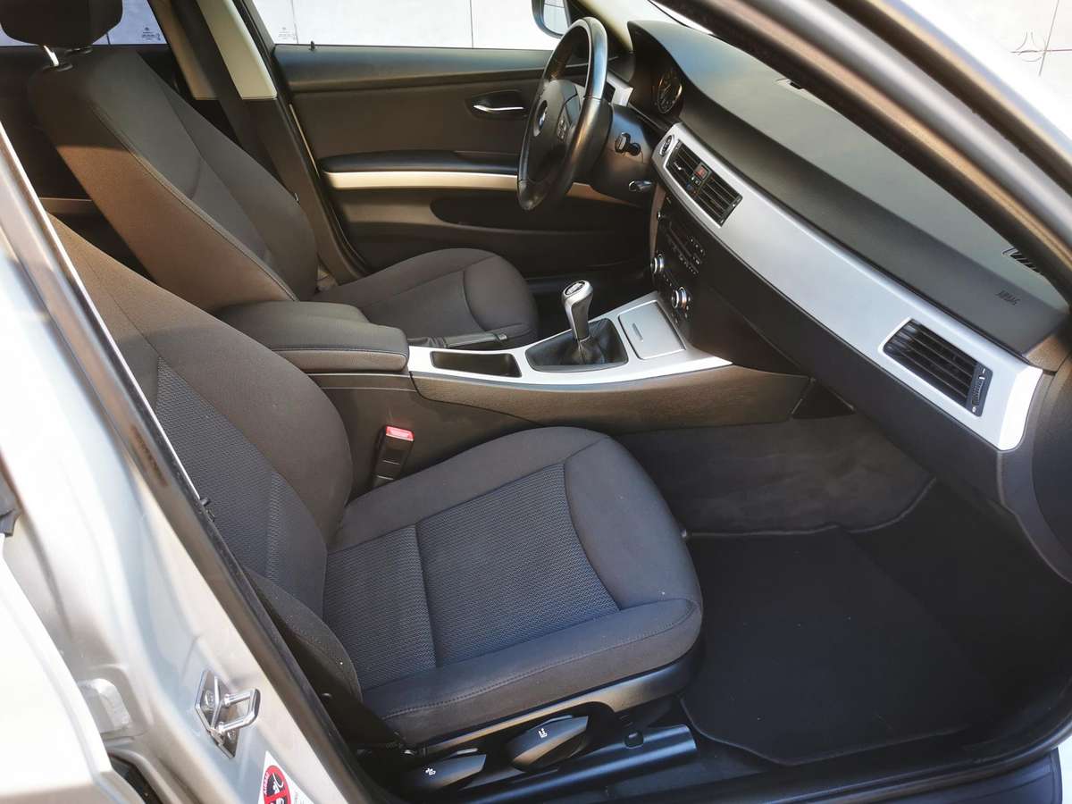 BMW 318, 2.0 l., wagon