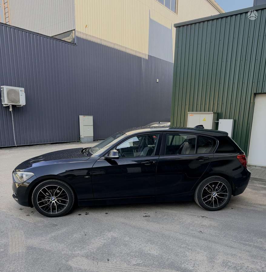 BMW 118, 2.0 l., hatchback