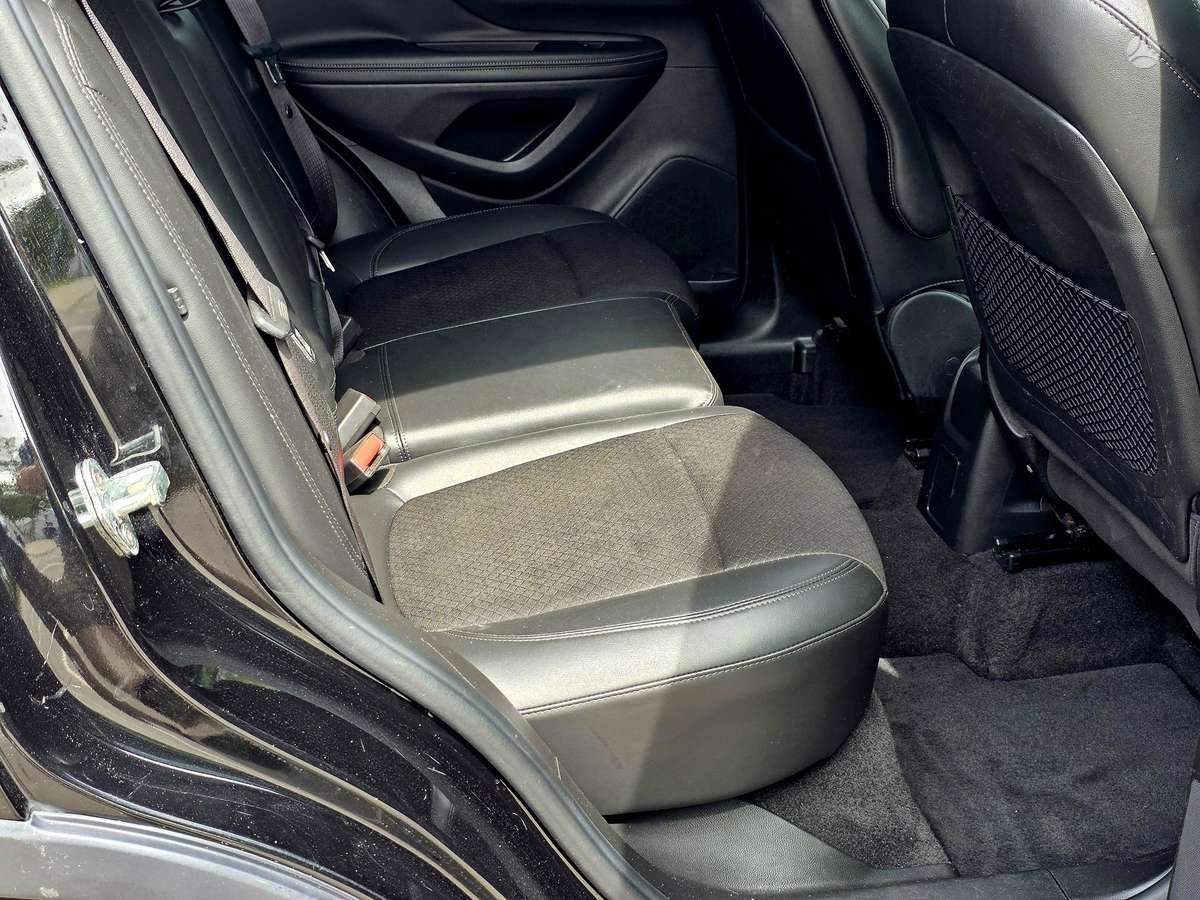 Buick Encore, 1.4 l., off-road / crossover