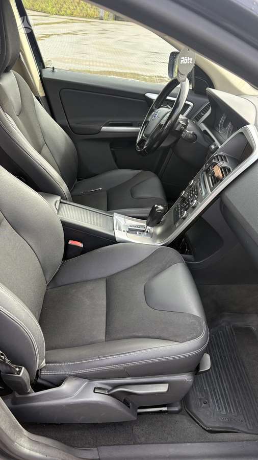 Volvo XC60 - 11