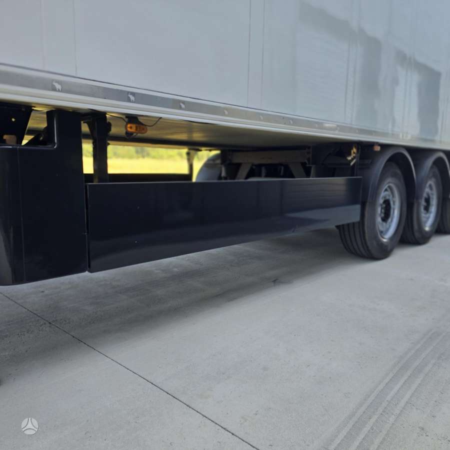 Schmitz SKO24 Carrier Vector 1550 11000h, рефрижераторы