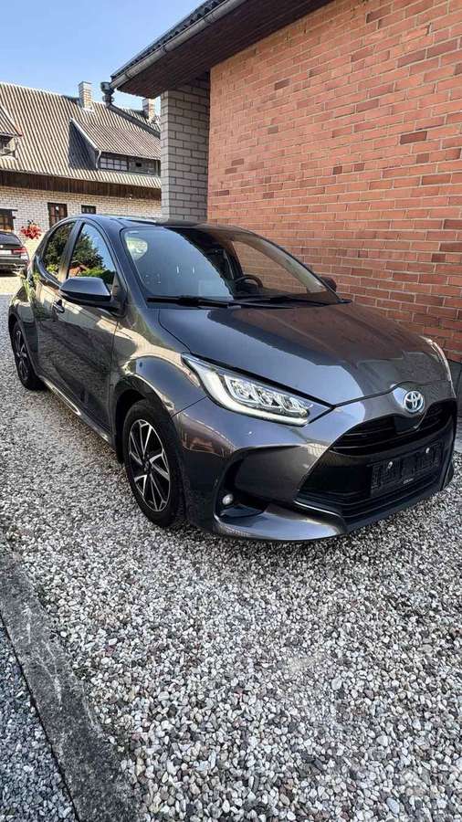 Toyota Yaris - 8