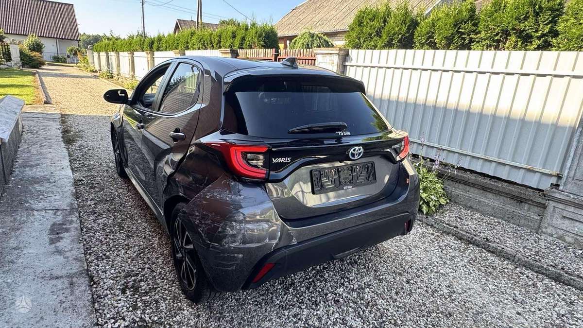 Toyota Yaris - 3