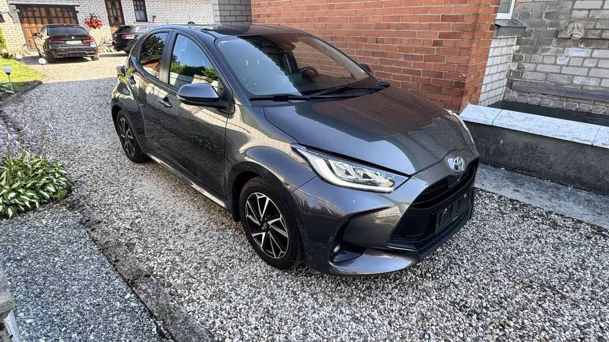 Toyota Yaris - 1
