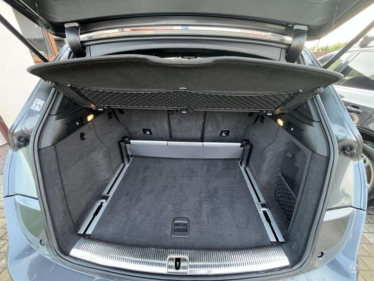 Audi SQ5, 3.0 l., off-road / crossover
