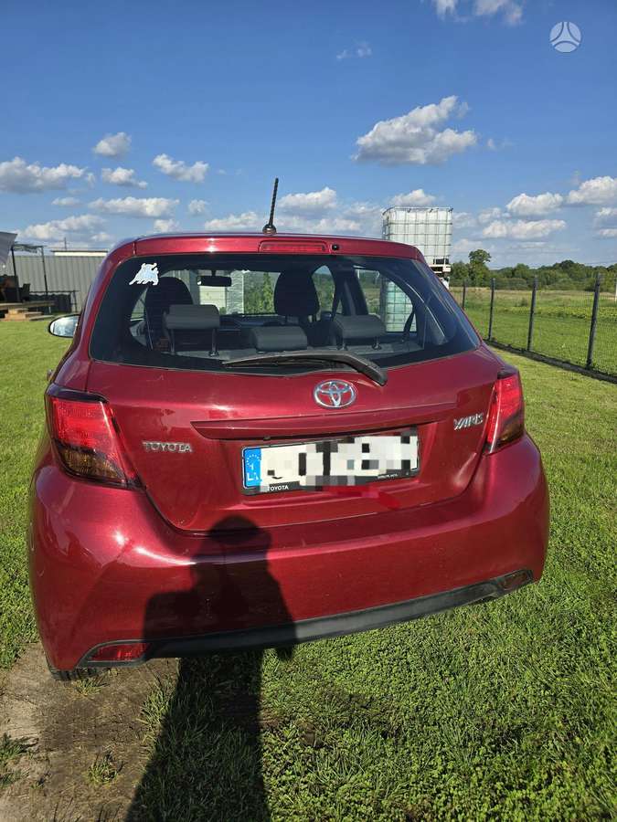Toyota Yaris - 5