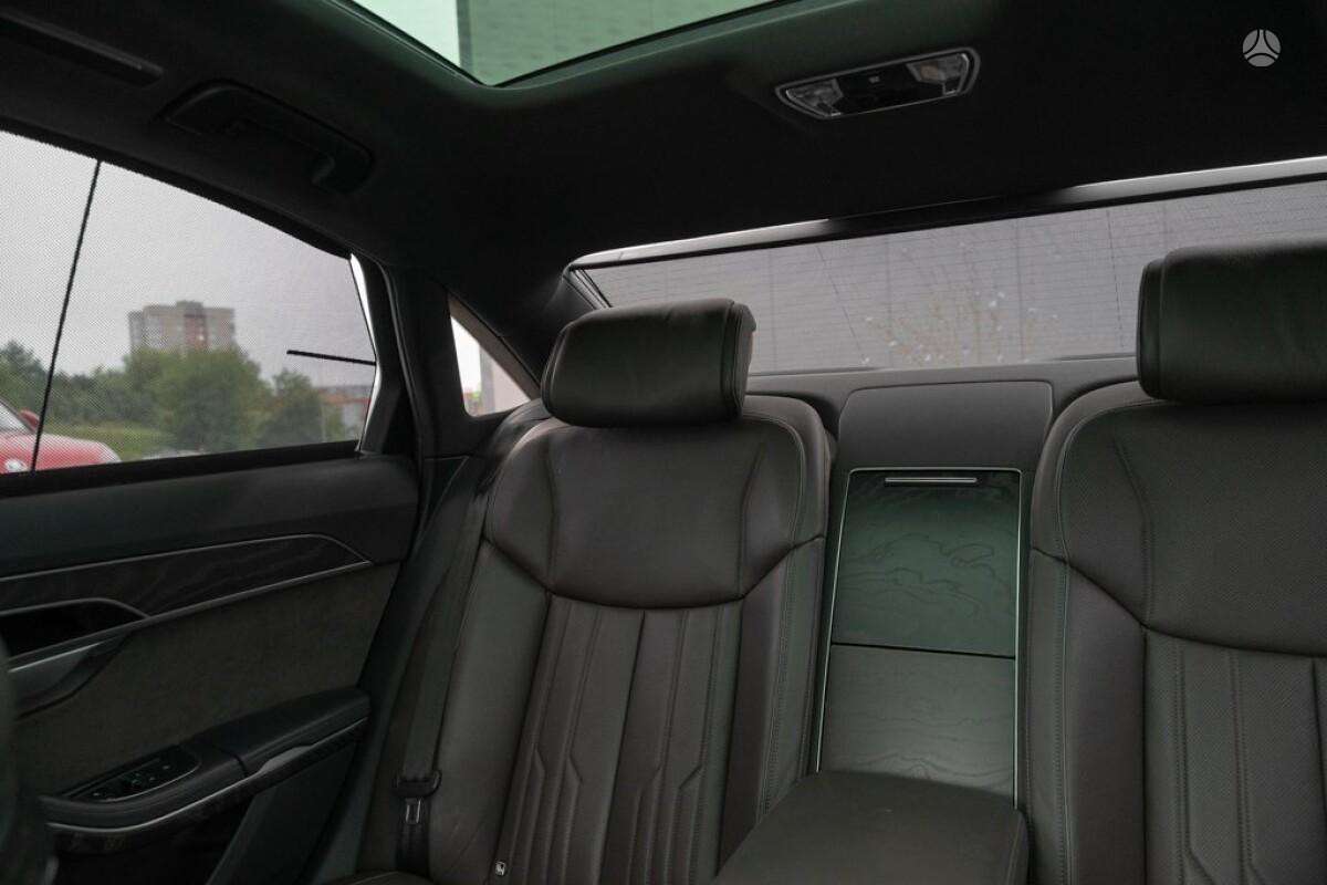 Audi A8 L, 3.0 l., Седан