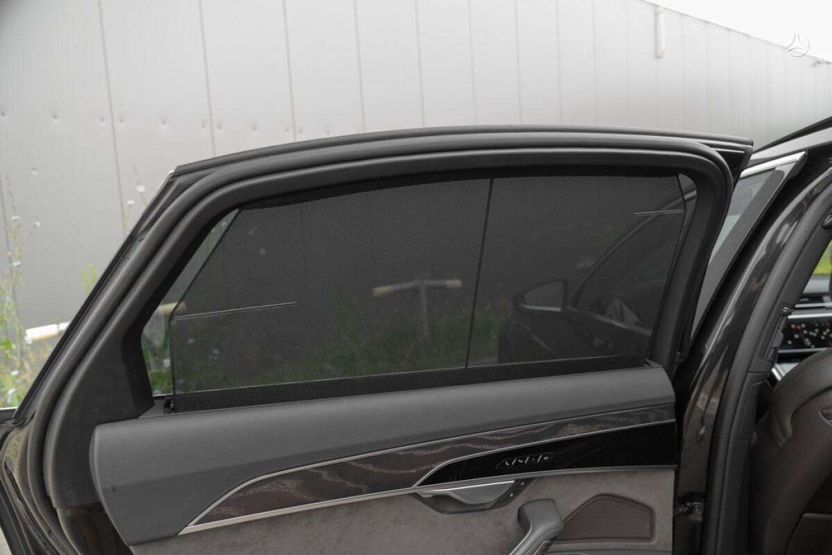 Audi A8 L, 3.0 l., Седан