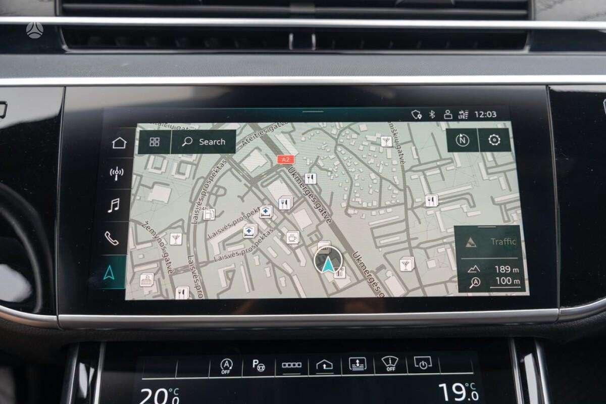 Audi A8 L, 3.0 l., Седан