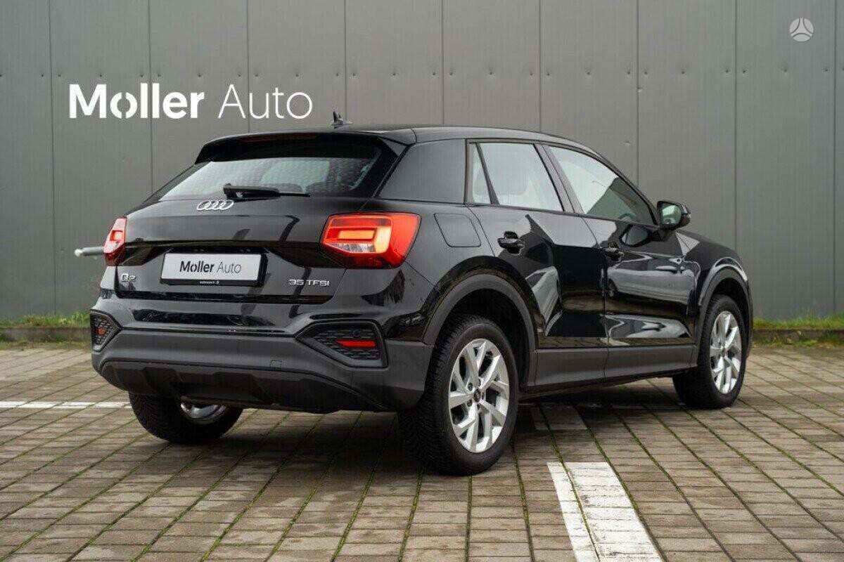 Audi Q2, 1.5 l., off-road / crossover