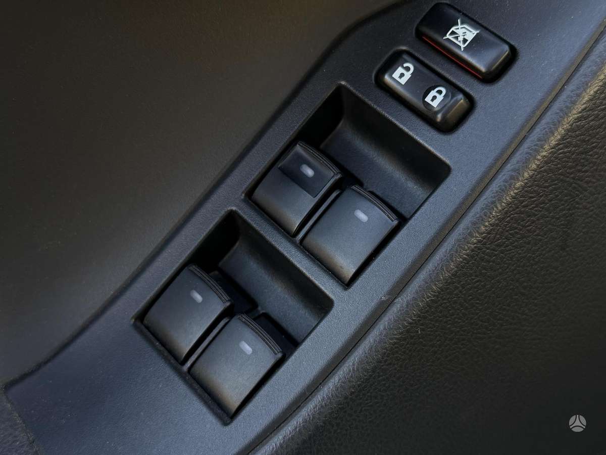 Toyota Corolla Verso - 6