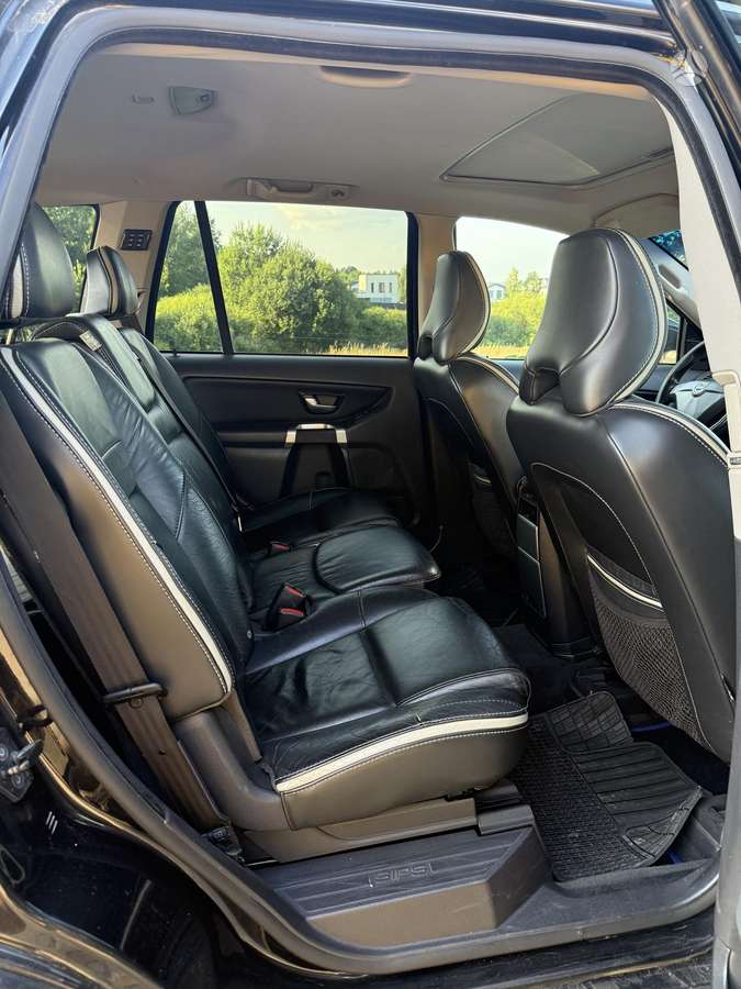 Volvo XC90 - 8