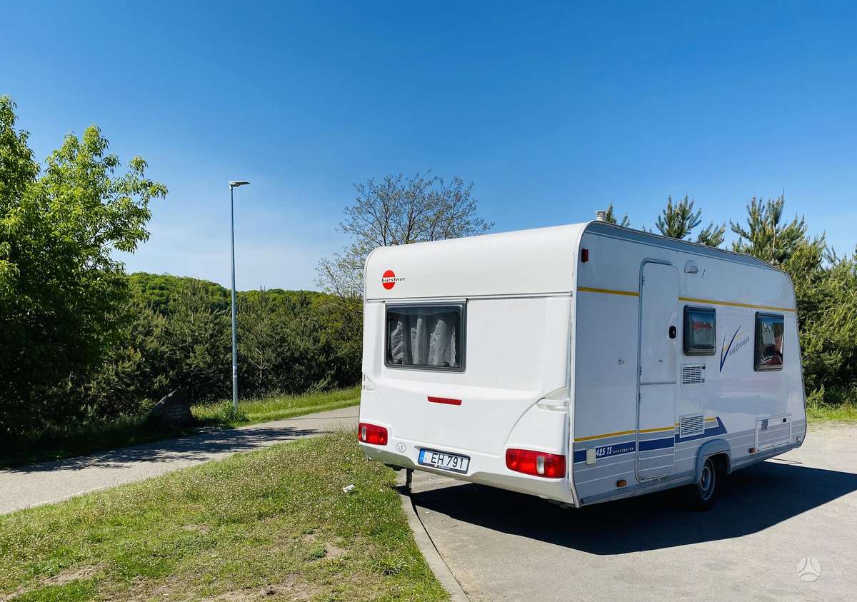 Bürstner Averso, prikabinami nameliai