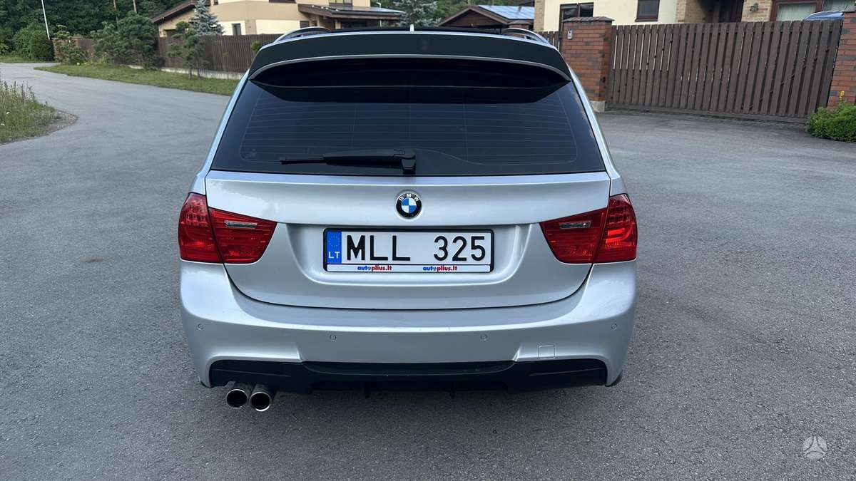 BMW 325, 3.0 l., wagon