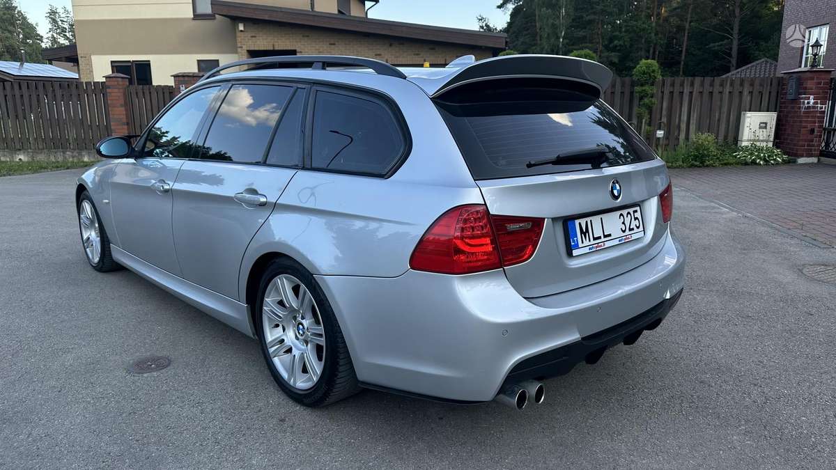 BMW 325, 3.0 l., wagon