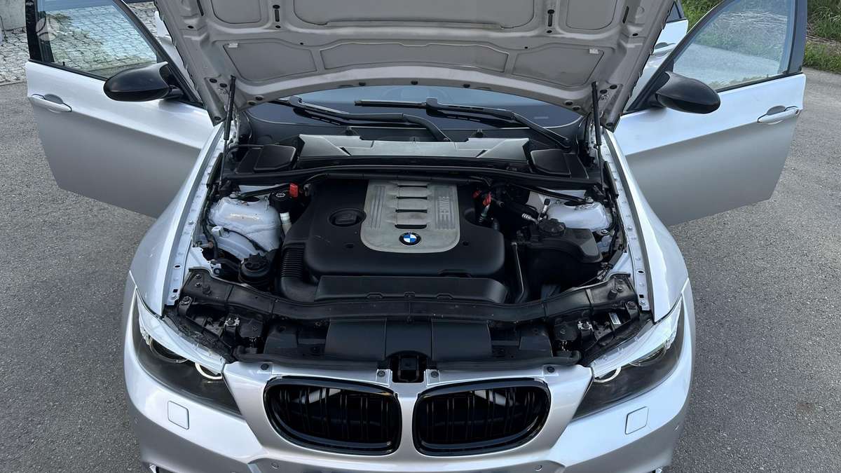 BMW 325, 3.0 l., wagon