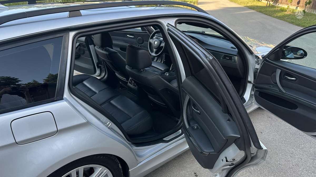 BMW 325, 3.0 l., wagon