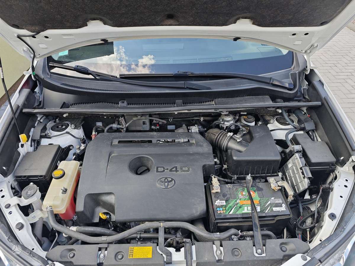 Toyota RAV4 - 6