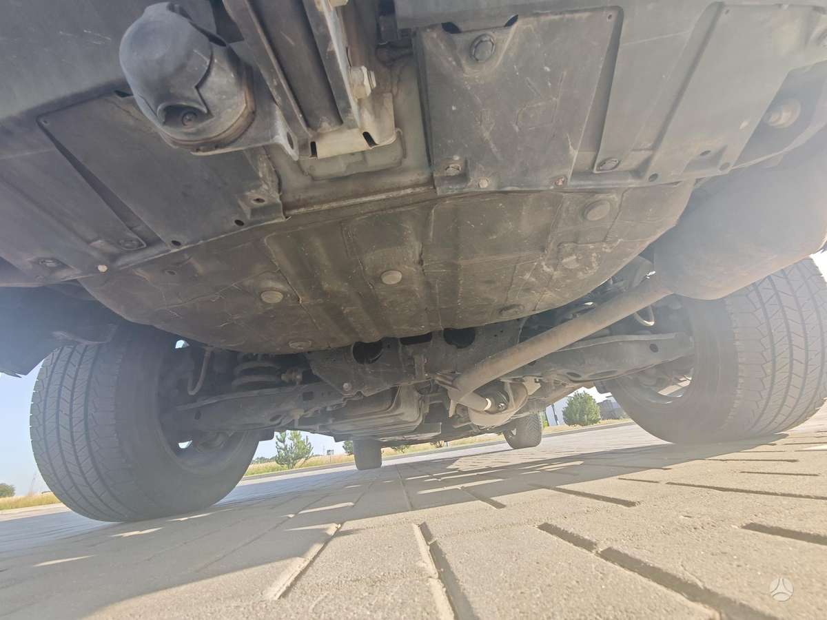 Toyota RAV4 - 9