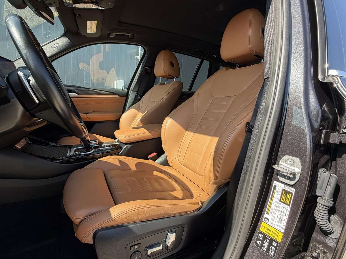 BMW X3, 2.0 l., off-road / crossover