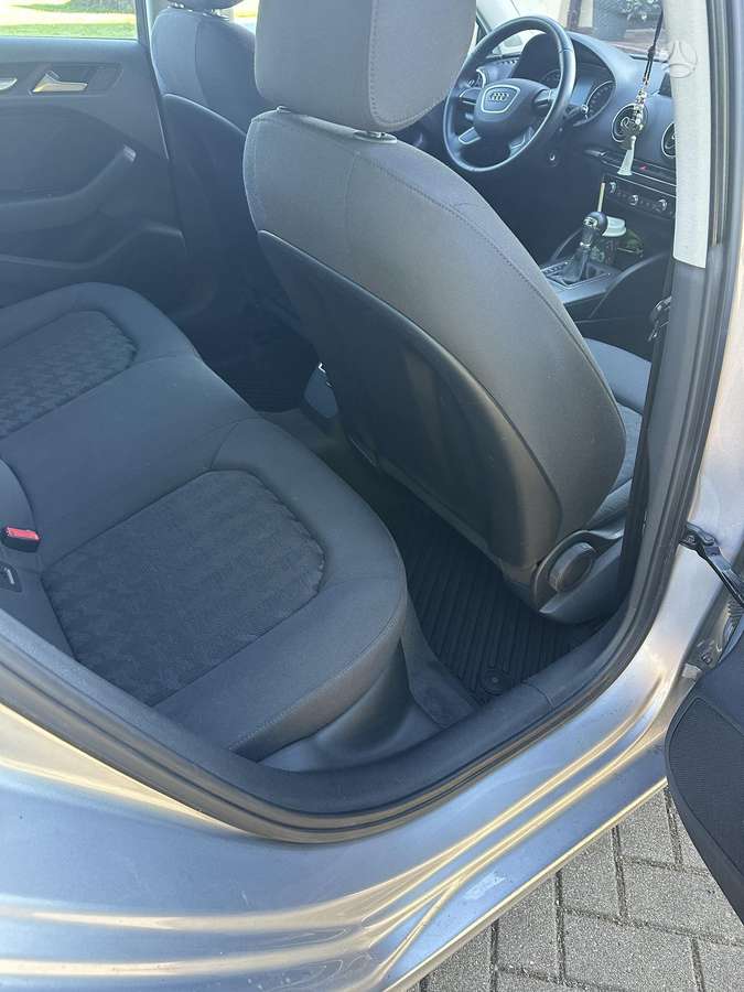 Audi A3, 1.6 l., Седан