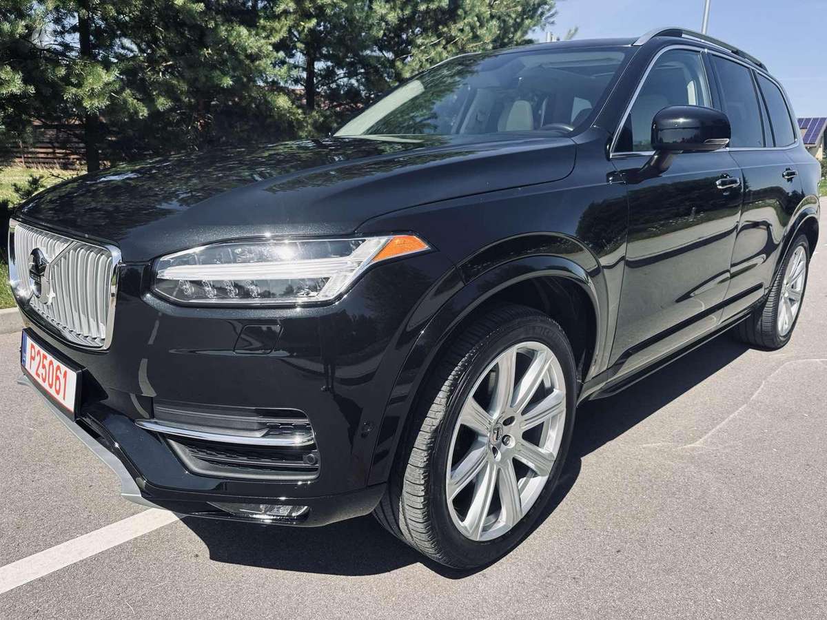 Volvo XC90 - 4